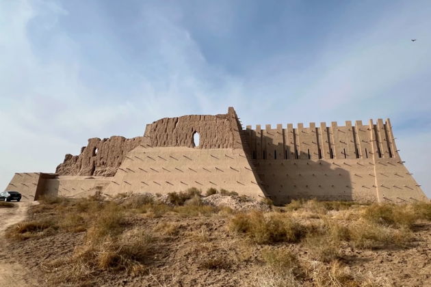 Крепости в пустыне - из Хивы