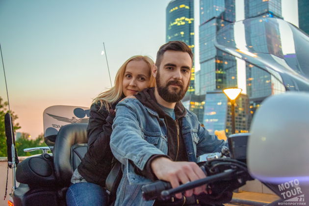 Виды Ночная мотопрогулка по легендарным байкерским местам столицы