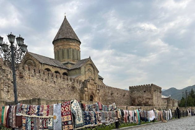 Виды Зимние сказочные узоры  в Тбилиси и Кахетии