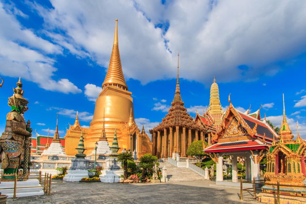 Фото к экскурсии Путешествие из Паттайи в Бангкок: Ват По, Ват Пра Кео и Большой дворец