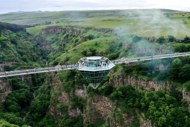 Виды Дашбаши: чудо природы и мост над бездной
