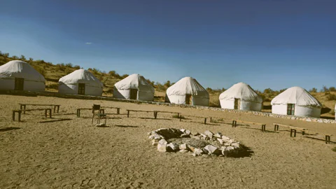 Айдаркуль и юртовый лагерь из Бухары