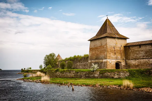 Экскурсия в крепость Орешек и музей-заповедник «Прорыв» на метеоре — фото 3