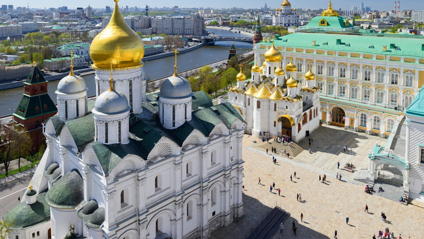 Экскурсия по территории Кремля с посещением одного собора (для орг. групп)