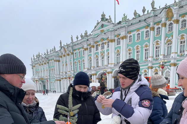Фото к экскурсии «Праздничный Петербург» — новогодние гуляния