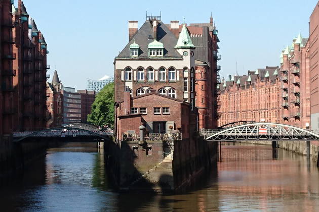 Гамбург — город мостов, моряков и миллионеров