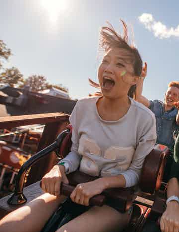 Испытайте эмоции на захватывающих аттракционах