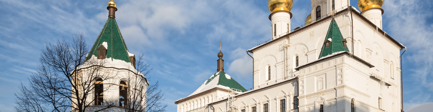 Пески Петербурга: парадные, доходные дома и дворы-колодцы