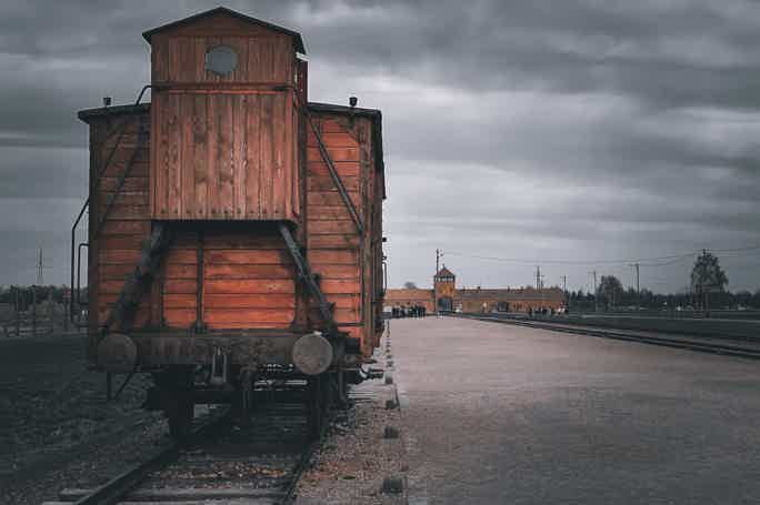 Auschwitz-Birkenau Geführte Tour auf Deutsch ab Treffpunkt