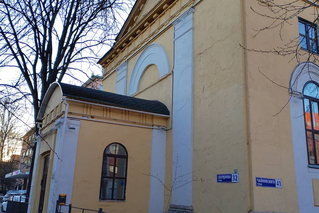 Немецкий аккорд Ярославля: экскурсия в кирхе с органным мини-концертом