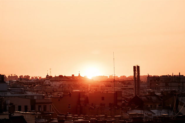 Питер Романтиков: дворы, парадные, крыша и коммуналка Довлатова