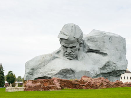 Монумент "Мужество"