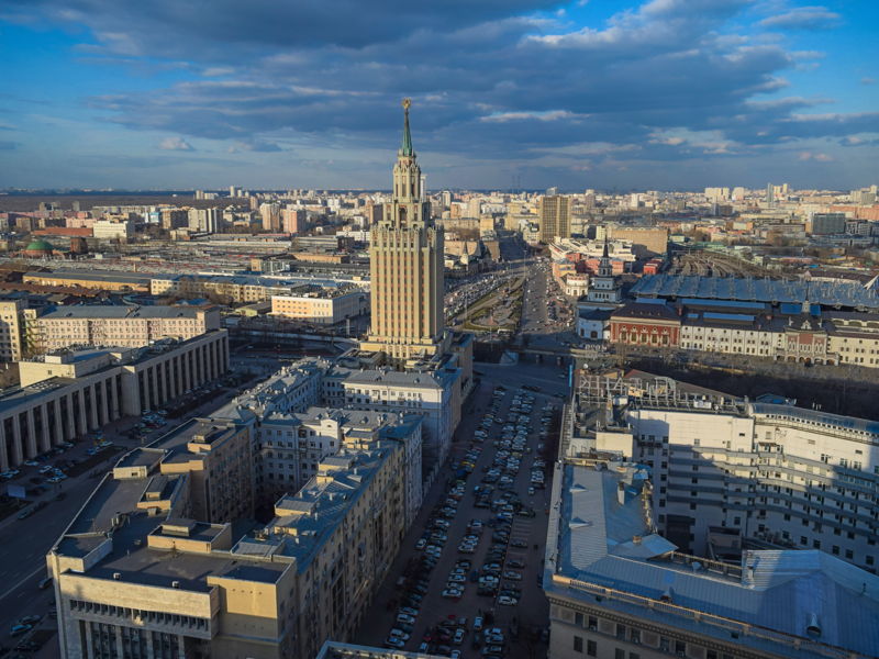 Высотка гостиницы «Ленинградская» и тайны Каланчёвки - экскурсия в Москва, Россия