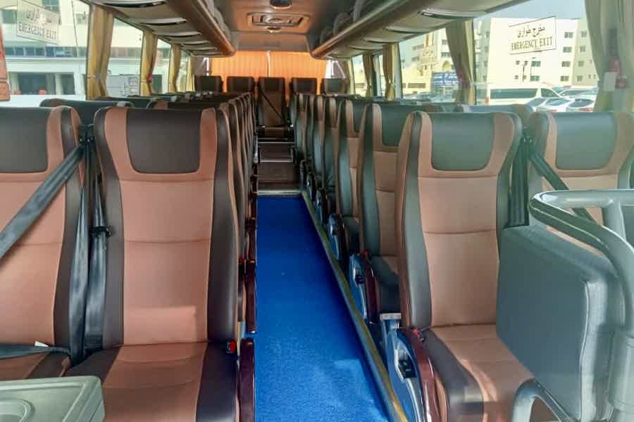 Трансфер из аэропорта DWC или аренда автобуса от 20 до 50 человек в ОАЭ - фото 3