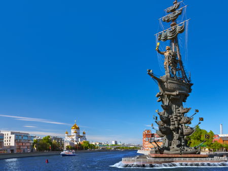 Памятник Петру I