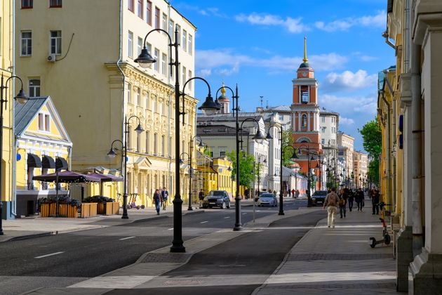 Виды Полянка: тайна поворота на Запад