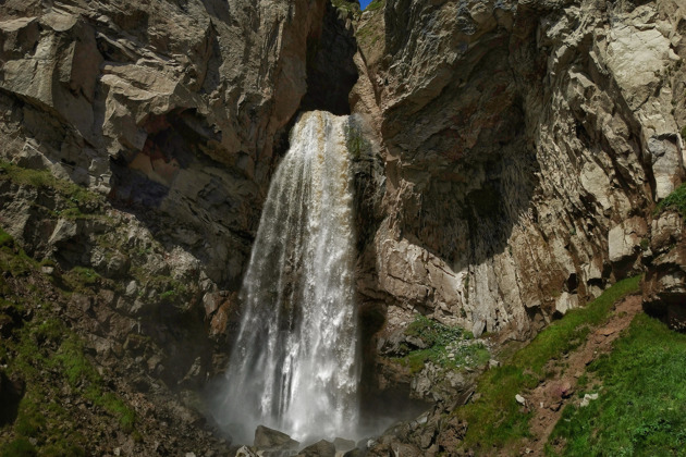 Джилы-Су — царство ущелий и водопадов