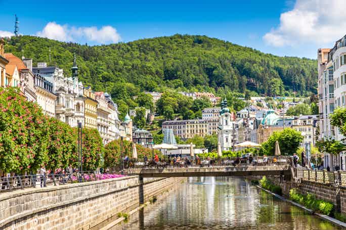 From Prague: one day trip to Karlovy Vary