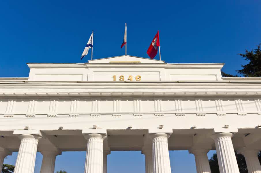 Узнайте Севастополь: от площади Нахимова до морской прогулки - фото 3