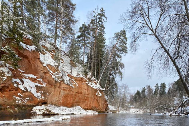 Виды SUP-прогулка по р. Оредеж в межсезонье