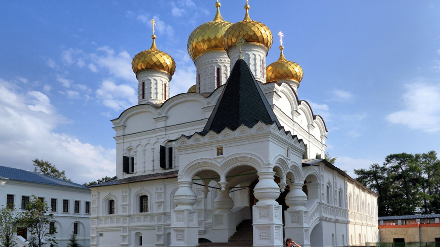 Пешеходная экскурсия по историческому центру Костромы