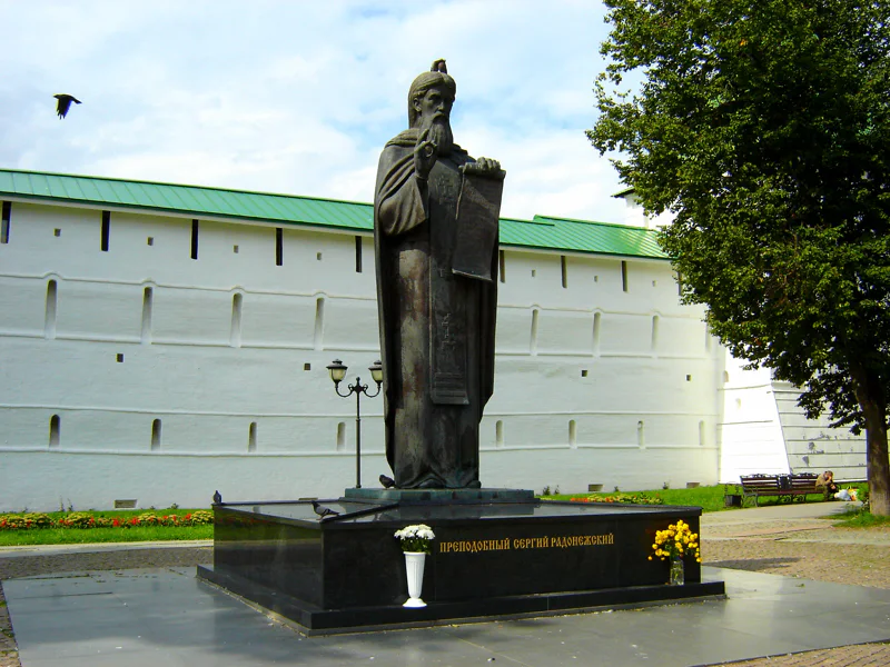 Возле стен монастырских: индивидуальная обзорная прогулка — фото 5, Сергиев Посад | Покатаем