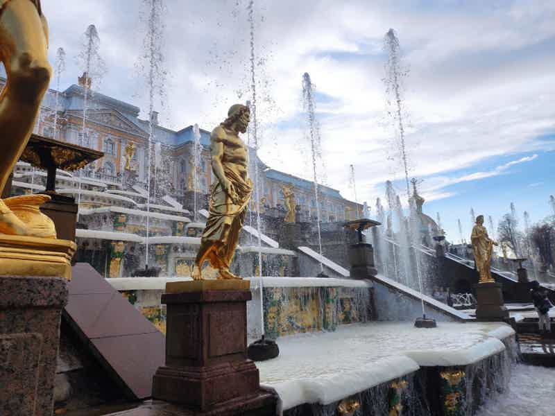 Дворцы и парки Петергофа с возвращением на метеоре - фото 3