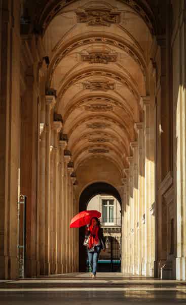 Professional Photoshoot Outside the Louvre Museum - photo 6