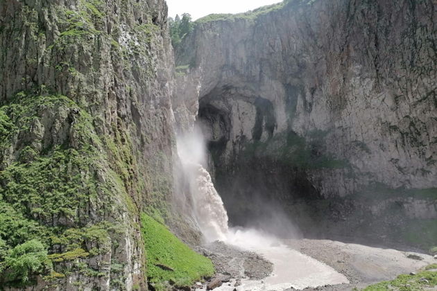 Виды Джилы-Су, Долина нарзанов и мощь Кавказских гор