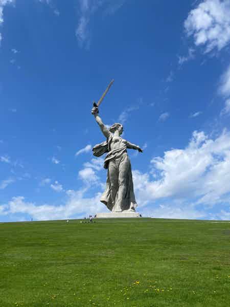 Памятник-ансамбль на Мамаевом кургане — творение скульптора Вучетича - фото 3