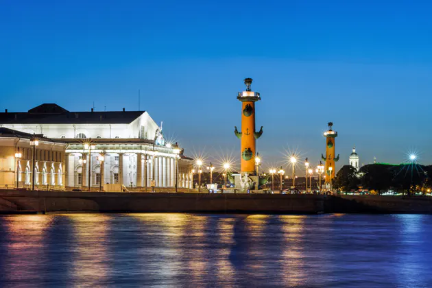 По ночным рекам и каналам к разводным мостам Петербурга — фото 3