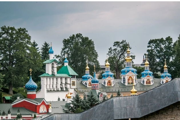 Крепости земли Псковской: Старый Изборск- Печоры.