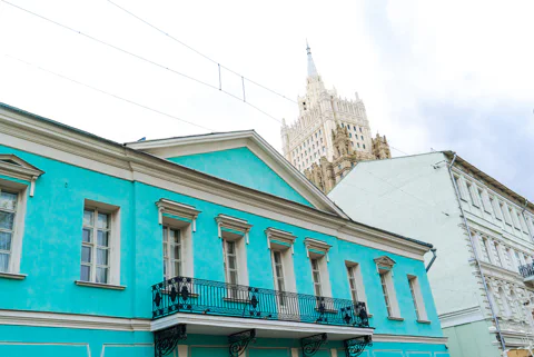 Квест «Код Арбата: посвящение в Москвоведы»