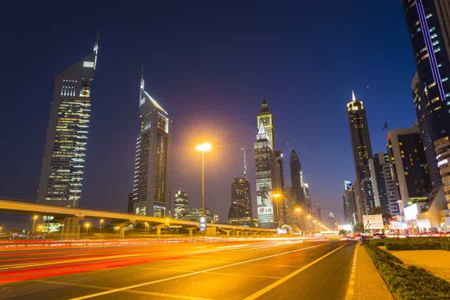 Экскурсия по ночному Дубаю с морской прогулкой на Доу на закате - фото 9