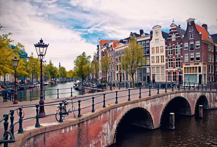 Amsterdam: Smoke and Lounge City Boat Cruise - photo 3