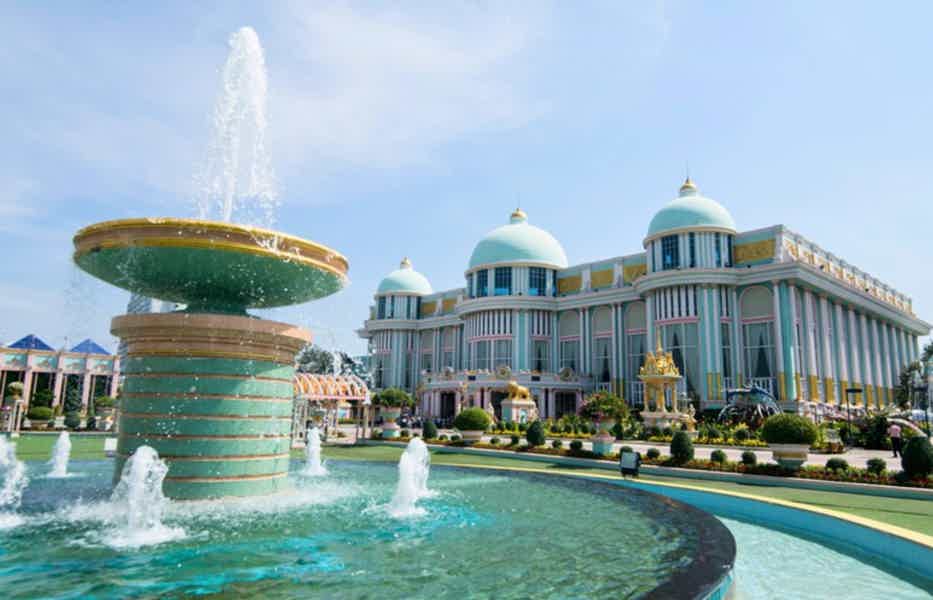 Паттайя для всей семьи: храмы, рынок, шоу и дворец - фото 5