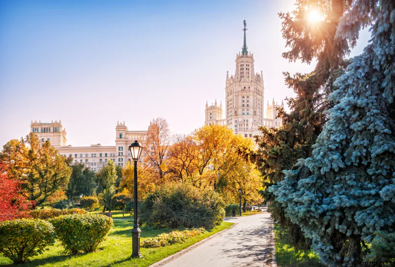 Несерьезная Москва: о главных достопримечательностях с юмором — фото 2