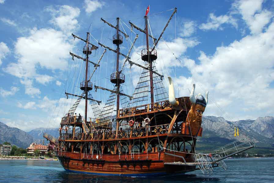 Морская прогулка на пиратском корабле в Сиде - фото 2