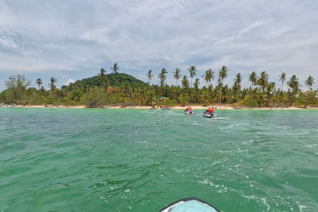 4 часа на гидроциклах (jetski) по островам Пхукета