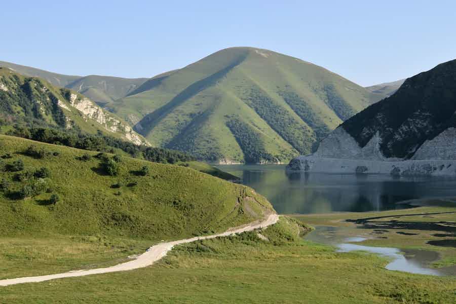 Горная Чечня: озеро Кезеной-Ам и древнее село Хой - фото 5