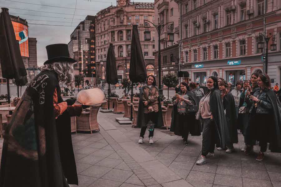 Удивительные истории о «Театральной» Москве от Фонарщика Фаролеро - фото 4