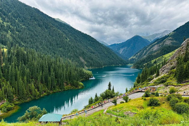 Виды Озеро Кольсай и Чарынский каньон из Алматы