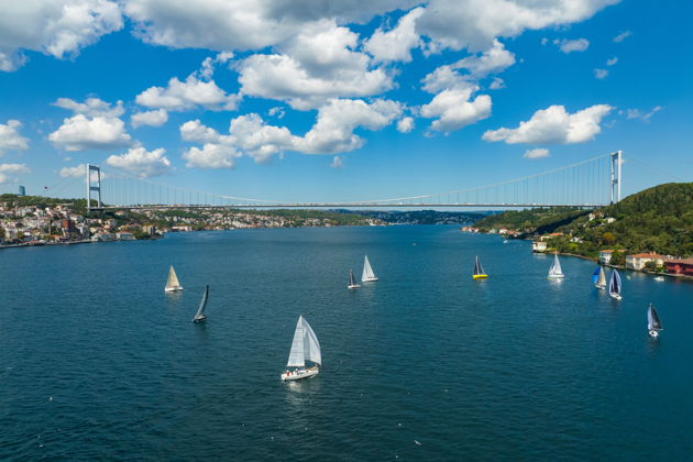 Виды Прогулка по Босфору на яхте