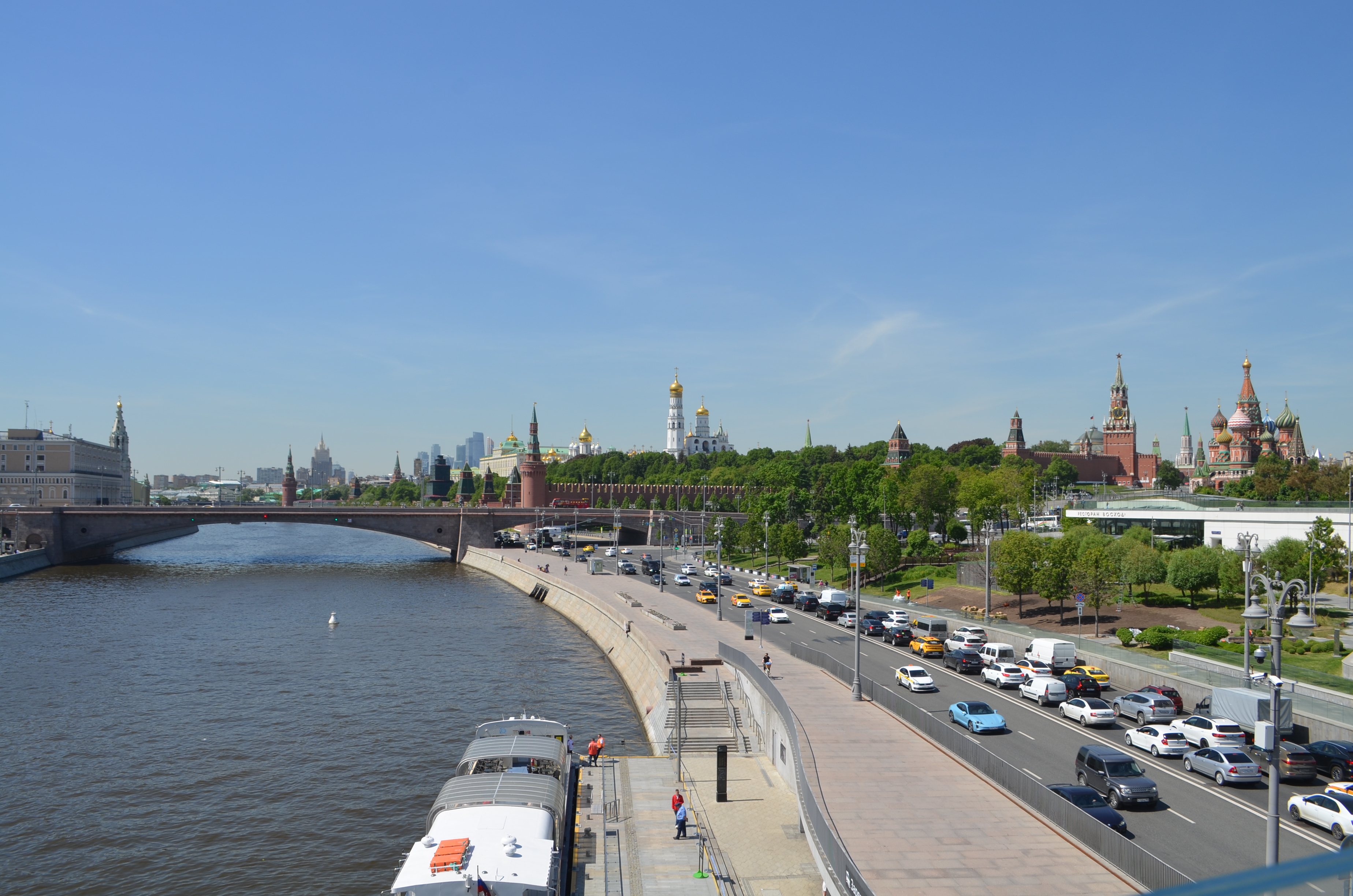 Индивидуальная обзорная экскурсия по Москве на автомобиле (14/22)