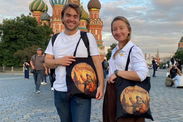 Фото к экскурсии Два гида — два вида: семейная экскурсия со стереоскопом по Красной площади