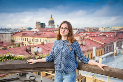 «Ключи от Петербурга»: дворы, парадные + подъем на крышу