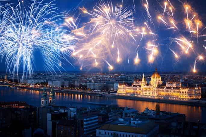 Christmas & New Year Special Danube Dinner Cruises