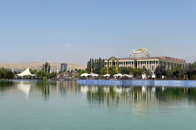 Обзорная прогулка по Душанбе