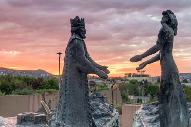 Виды Пешком по мосту Свободы в Буду