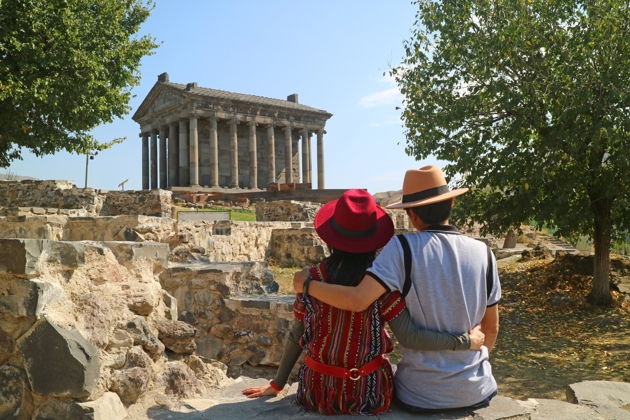 Индивидуальная экскурсия: языческий Гарни, скальный Гегард и озеро Севан